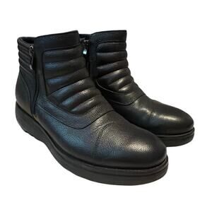 Gravity Defyer Men's Raven Black Leather Boots - Size 9 M Ankle EUC